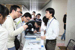 �A���hҊǶ��ʽ��Ӗ���M�v����Ƭ